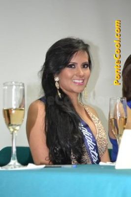 Inscripción de Alejandra Coello candidata a Reina de Ambato 2016
