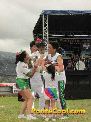 Festival deportivo, artístico y gastronómico Unidad Educativa Bolívar 2016
