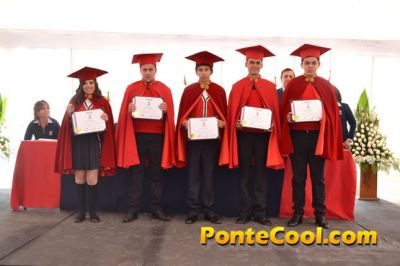 Graduación estudiantes del Colegio Atenas promoción 2016
