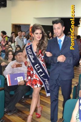 Inscripción de Ibeth Castro candidata a Reina de Ambato 2016
