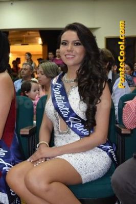Inscripción de Nicol Pérez candidata a Reina de Ambato 2016
