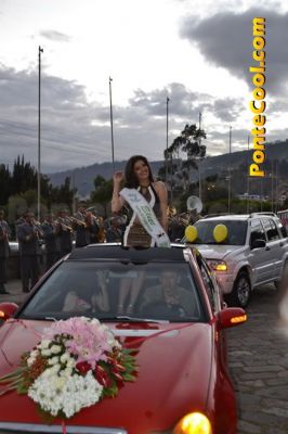Inscripción de Nicol Pérez candidata a Reina de Ambato 2016
