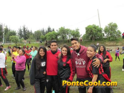 Festival deportivo, artístico y gastronómico Unidad Educativa Bolívar 2016
