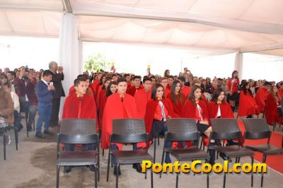 GraduaciÃ³n estudiantes del Colegio Atenas promociÃ³n 2016
